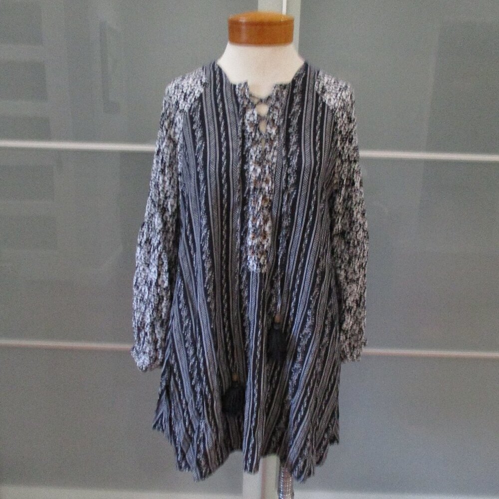 Maaji Floral Print After Pool / Beach Cover Up Tunic